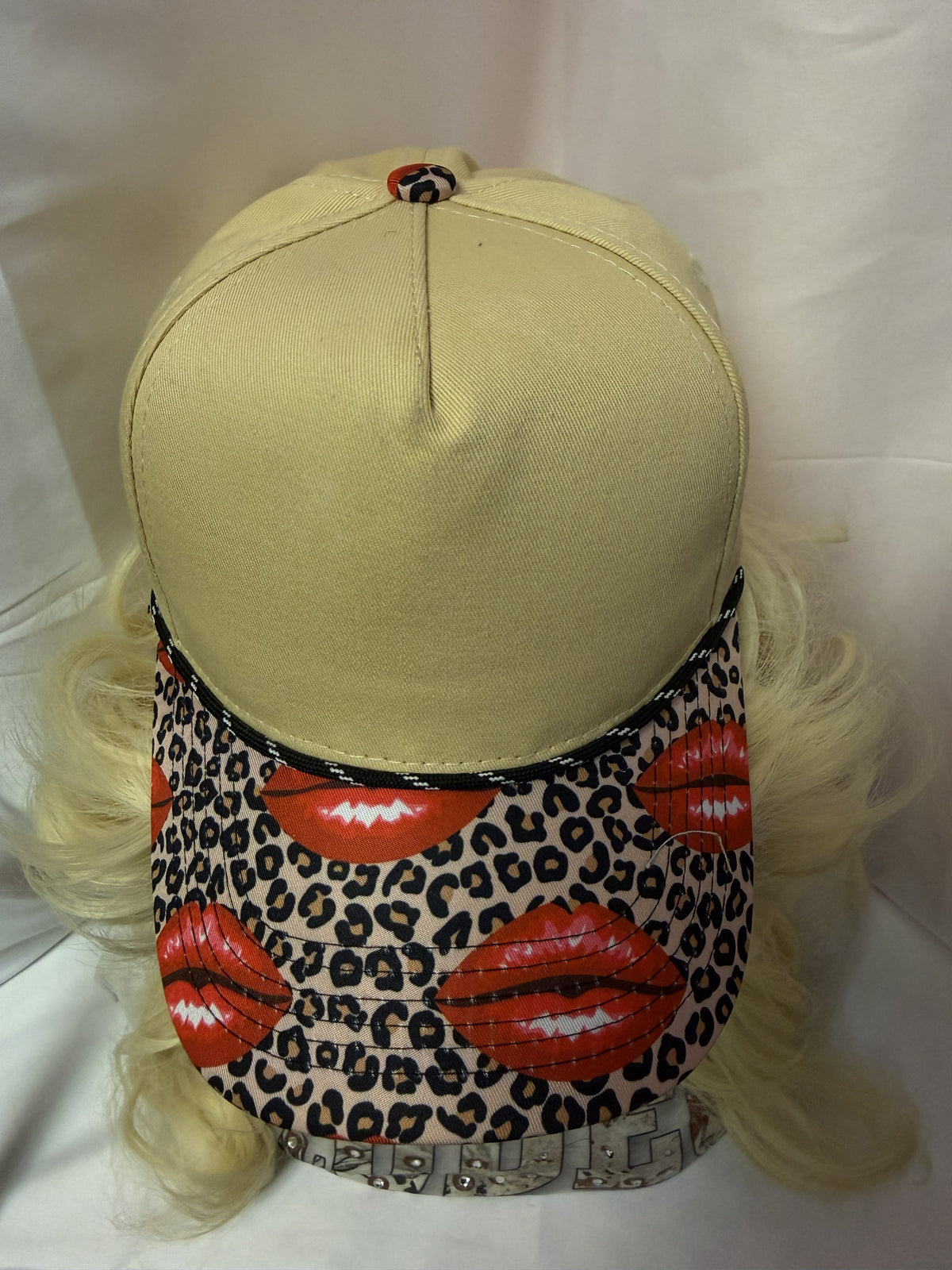 Black, Cream & Red Lips Leopard Print Snapback Trucker Hat