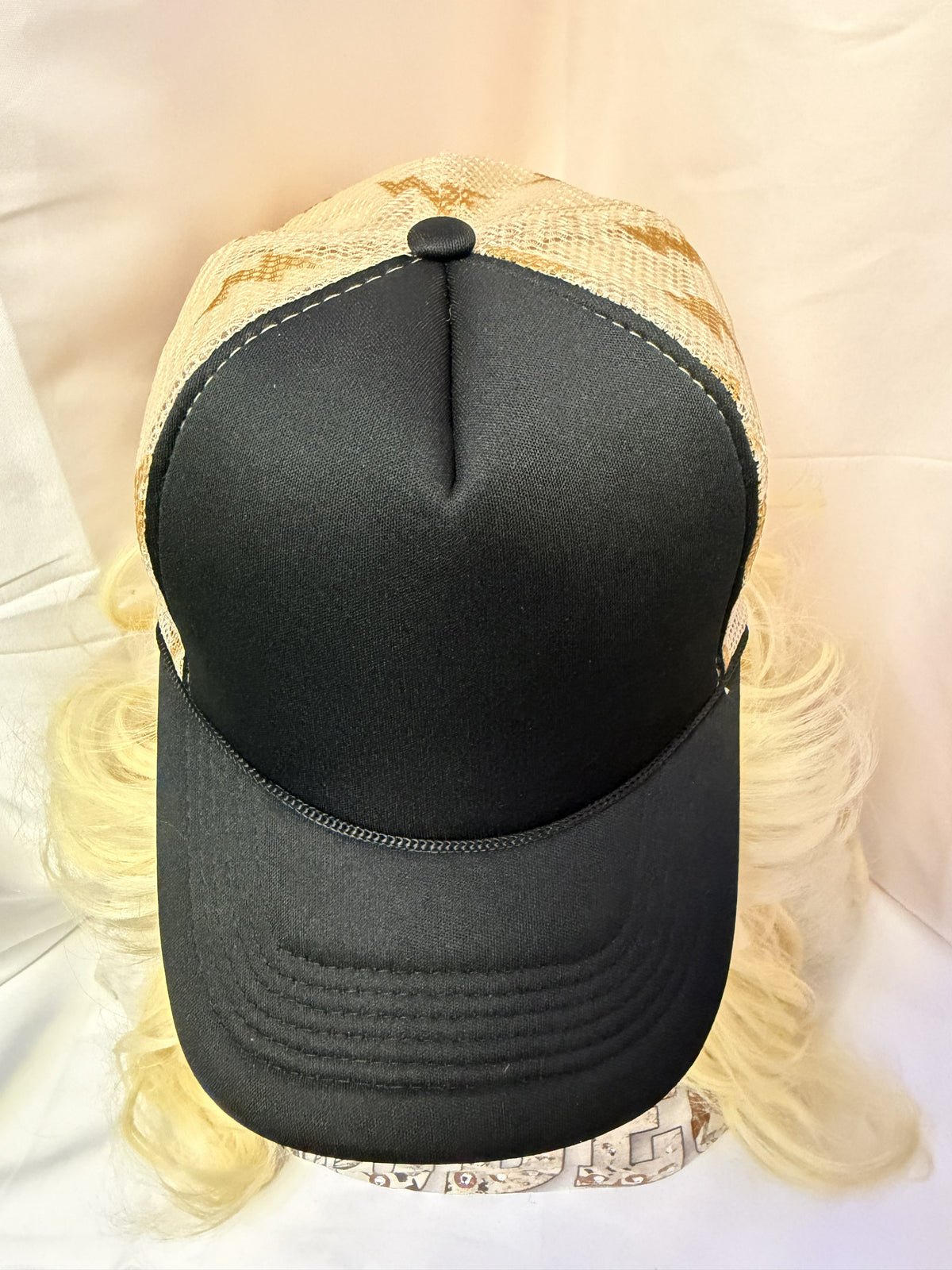 Black & Beige Lighting Bolt Mesh Snapback Trucker Hat